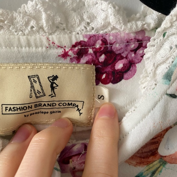 Fashion Brand Company 3/4 sleeve fruit top - Picture 5 of 5